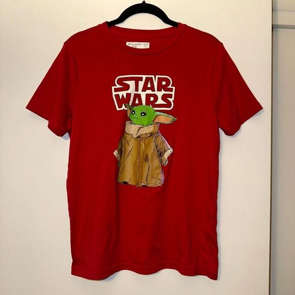Abercrombie Kids Red Baby Yoda Star Wars Graphic Tee Size 15/16 NWOT - Picture 1 of 10